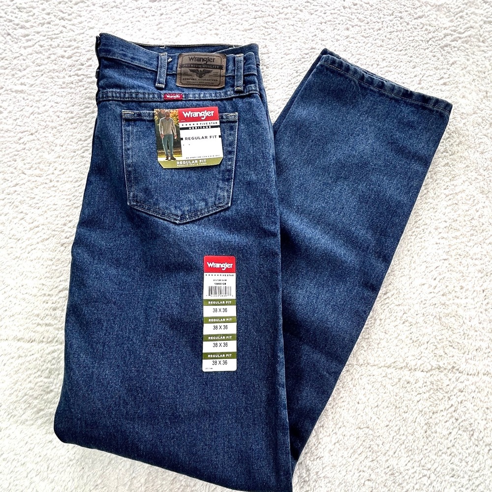 Wrangler Jean Men's 38X36 Blue Dark Wash Stretch Denim Regular Fit - Picture 1 of 10